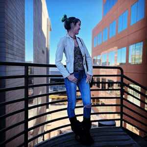 Meet your Posher, Maddie